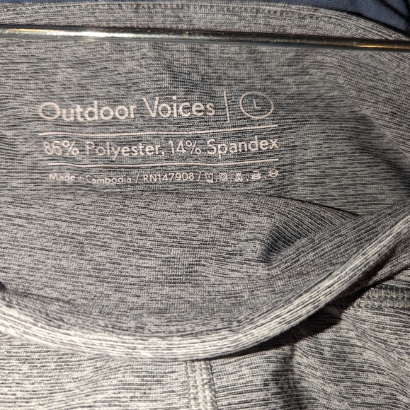 Outdoor Voices size large leggings (grey and white) - Picture 4 of 4